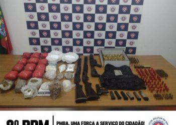 8° BPM APREENDE GRANDE QUANTIDADE DE DROGAS, ARMAS E MUNIÇÕES, EM PORTO SEGURO