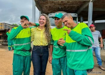 Prefeitura de Eunápolis reúne profissionais da limpeza em comemoração ao Dia do Gari