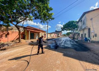 Prefeitura inicia etapa de aplicação de camada asfáltica em ruas do Juca Rosa