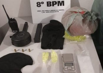 8° BPM FAZ APREENSÃO DE DROGAS E MATERIAIS BÉLICOS, EM PORTO SEGURO