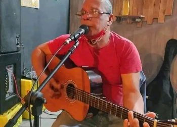 Ari Seresteiro, volta aos palcos outra vez.