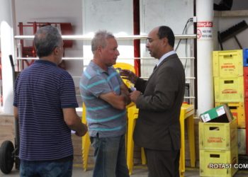 Ministério Público visita postos de gasolina da cidade e coloca cada coisa em seu lugar.
