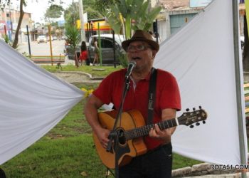 Feira de Artesanato, EunArtes, um convite a um passeio cultural na praça da Matriz.