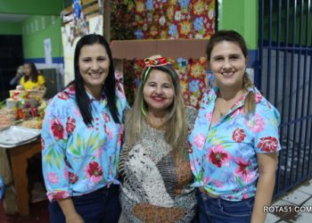 Colégio Municipal Nilza Barbosa, promove festividade junina para alunos, seus familiares e amigos.