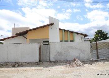 Está sendo retomado o término da “CASA DO PARTO”, ao lado do  Hemocentro Regional.