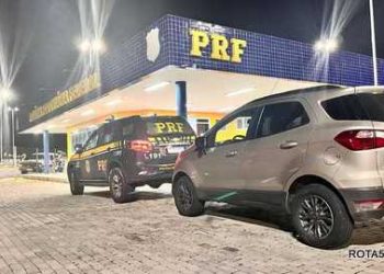 Socorro por acidentes, interdição de pistas, prisões, segurança nas rodovias, tudo isto e muito mais, é com a POLÍCIA RODOVIÁRIA FEDERAL.