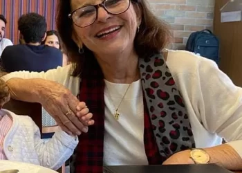 Polícia suspeita que idosa desaparecida na BA foi sequestrada; marcas semelhantes a sangue foram encontradas Vera Lúcia, de 73 anos, está desaparecida desde segunda-feira (19).