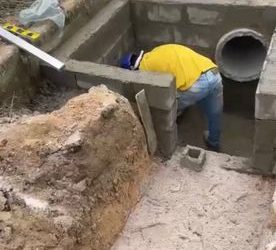 Trabalhos de drenagem da Rua Felipe Feruk, no Parque Ecológico, estão adiantados