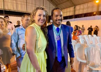 Prefeita Cordélia Torres prestigia cerimônia que consagrou Itagimirim primeiro município do Brasil a concluir REURB-S