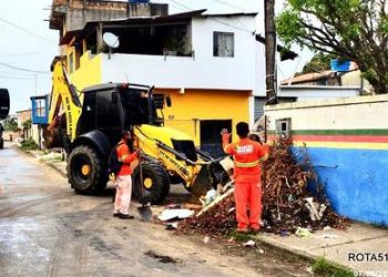 Prefeitura realiza manutenção e melhorias no Mercado do Povo e na Ladeira da Santa