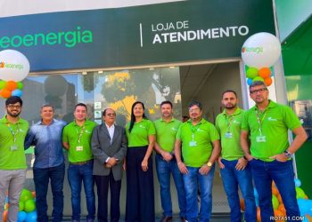 Prefeita Cordélia Torres se reúne com diretoria da Coelba após inauguração da nova loja da empresa em Eunápolis