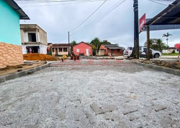 Ruas são pavimentadas em Pindorama