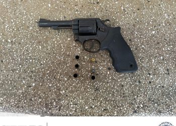 Bater de frente com a RONDESP, é caixão e vela preta.