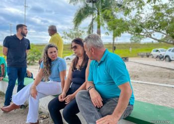 Prevenção de alagamentos na lagoa do Vivendas Costa Azul é acompanhada pela prefeita Cordélia Torres