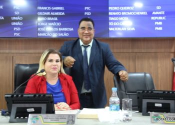 Vereadores que legislam cada um pra si, deixaram a CME vazia e sem quórum”.