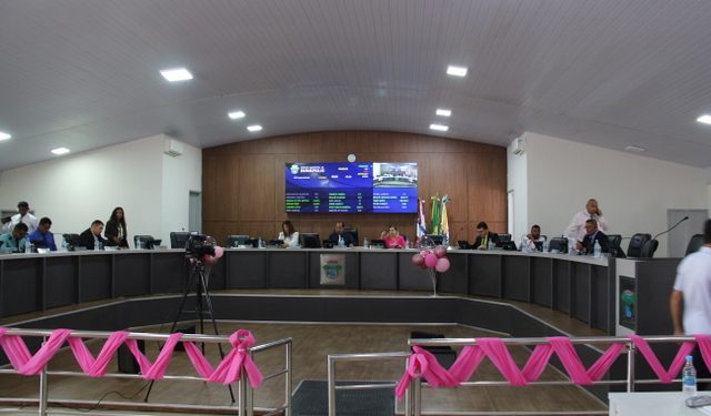 Sessão da Câmara de Vereadores desta 3ª feira 17/10, estava recheada e, teve algumas surpresas.