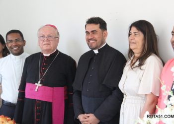 Câmara Municipal depois da sessão solene, promoveu a sessão normal.