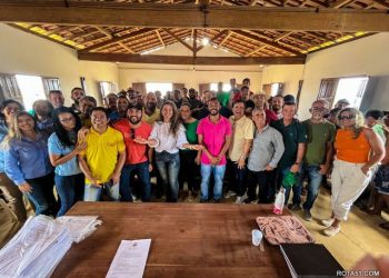 Prefeita Cordélia Torres cumpre compromisso com moradores do Itú/Miramar e entrega ponte que liga comunidades rurais