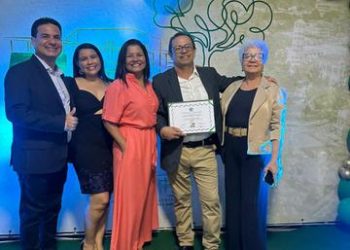 KAKÁ RESOLVE PRESTIGIA AGRACIADOS EM NOITE FESTIVA EM EUNÁPOLIS