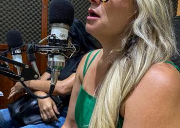 Eunápolis: gestão socioassistencial é destaque em entrevista da secretária Erinéia Torres na Rádio FM Vida
