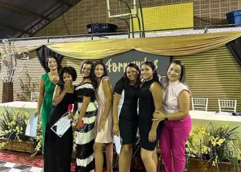 Fim de ano é marcado por formaturas na rede municipal de ensino de Eunápolis