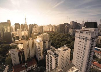 Transformando o Ruído em Silêncio: Tendências em Arquitetura para Redução de Poluição Sonora