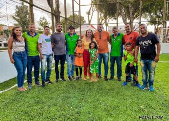 Requalificação da quadra esportiva da Praça do Pequi é entregue pela prefeita Cordélia Torres
