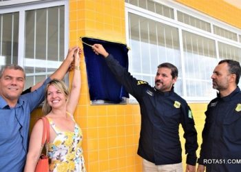 O trânsito nas BRs brasileiras dá certo, pela atenção da Polícia Rodoviária  Federal.