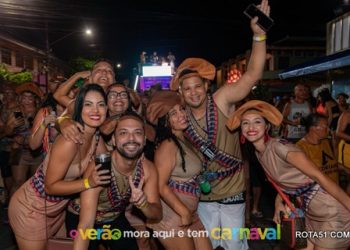 CARNAVAL CULTURAL EM PORTO SEGURO E TRANCOSO CONQUISTA FOLIÃO DE TODOS OS CANTOS