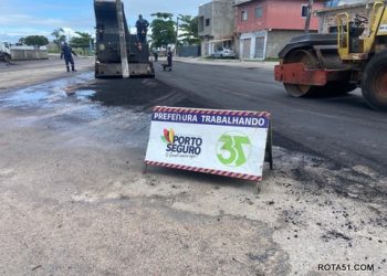 Entorno da Praça do Trabalhador recebe pavimentação asfáltica