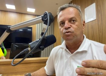 Secretário esclarece que remoção de árvores foi baseada em laudo da equipe técnica em entrevista à Rádio Nova Fm