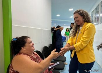 Cordélia reforça compromisso com a excelência dos serviços de saúde em visita ao Centro de Especialidades