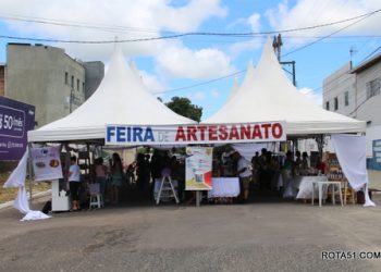 Teve início neste domingo, a 1ª feira de artesanato de 2024.