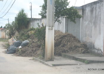 Uma Câmara de Vereadores que, legislam para si mesmos e a cidade perdida na sujeira.
