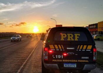 Em menos de 24 horas, PRF na Bahia recupera 3 veículos adulterados