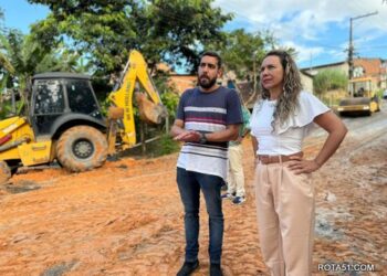 Prefeita Cordélia acompanha de perto obras de infraestrutura na ladeira entre Rosa Neto e Juca Rosa
