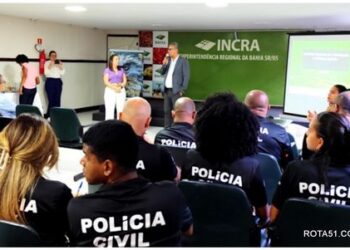 POLICIAIS CIVIS DA 23 COORPIN-EUNÁPOLIS PARTICIPARAM DO CURSO DE MEDIAÇÃO E CONFLITOS AGRÁRIOS E URBANOS EM SALVADOR