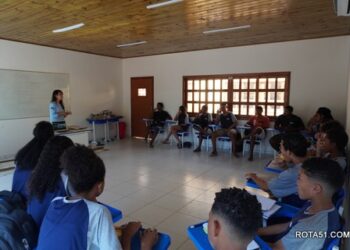 Projeto de Educação Ambiental em escolas municipais de Porto Seguro sensibiliza cerca de 150 alunos