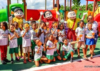 Maio Laranja: evento alusivo ao combate do abuso sexual de crianças e adolescentes foi promovido na Rotatória 2