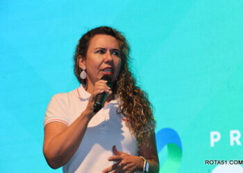 Prefeita Cordélia Tores faz prestação de contas de sua gestão, diferente e objetiva.