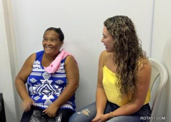 Prefeitura no Bairro: Cordélia acompanha de perto atendimentos no bairro Pequi, em Eunápolis