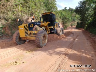 Manutenção das estradas para Caraíva e São Geraldo