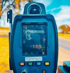 Nas rodovias, não abuse da sorte, a PRF  está de olho no que você está fazendo.