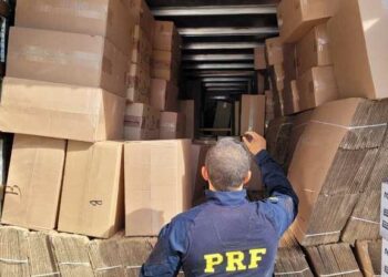 PRF, da o maior prejuízo aos fumantes, vai tudo pro fogo.