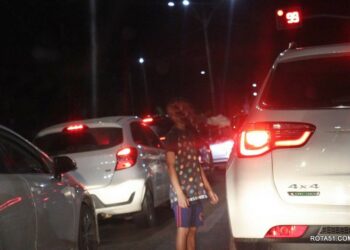 LEIS foram feitas para serem respeitadas, O ESTATUTO DO MENOR E DO ADOLESCENTE, foi jogada no lixo.