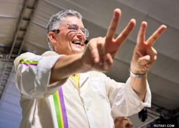 FEZ HISTÓRIA! Maior convenção política já vista em Porto Seguro homologa a candidatura de Jânio Natal para prefeito e Paulinho Toa Toa como vice