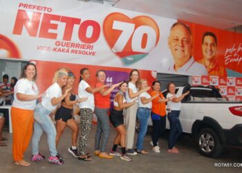 Adesivaço das “Mulheres Avante” movimenta centro de Eunápolis neste domingo, 25