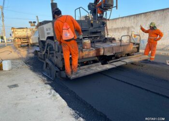 Prefeitura de Eunápolis inicia pavimentação asfáltica no bairro Juca Rosa