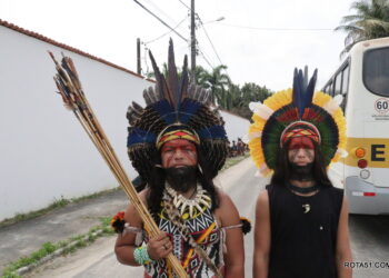Índios Pataxós, lutam pelo direito de suas terras na Costa do Descobrimento.
