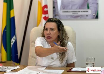 Prefeita Cordélia faz live esclarecedora sobre transparência do Concurso Público